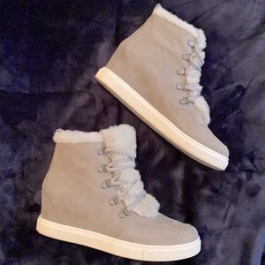 Madden Girl Gray Ankle Boots; Size 10M